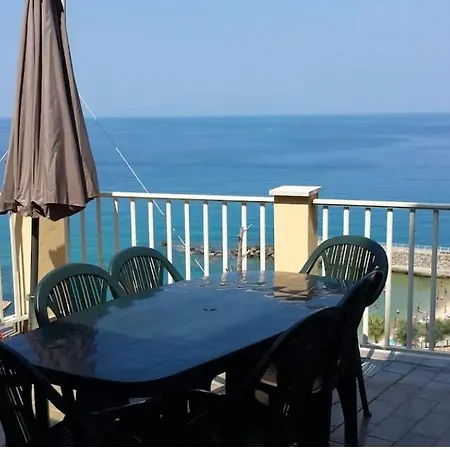 La Terrazza Sul Mare Apartment